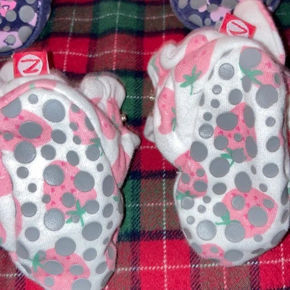 Zutano Pink, Navy Floral, and Strawberry Baby Booties 3 sets lot 3 months - Picture 7 of 12